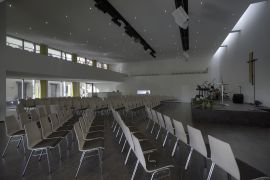 Sakralraum m. Foyer / Begegnungszentrum FEG