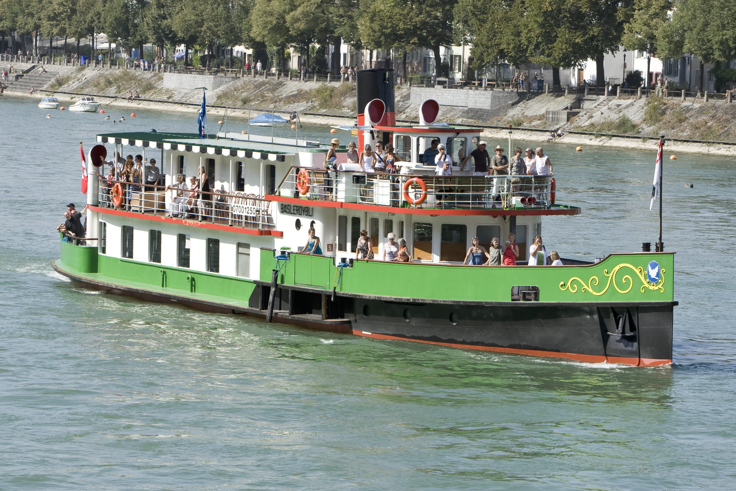 MS Baslerdybli (fahrendes Schiff auf dem Rhein)