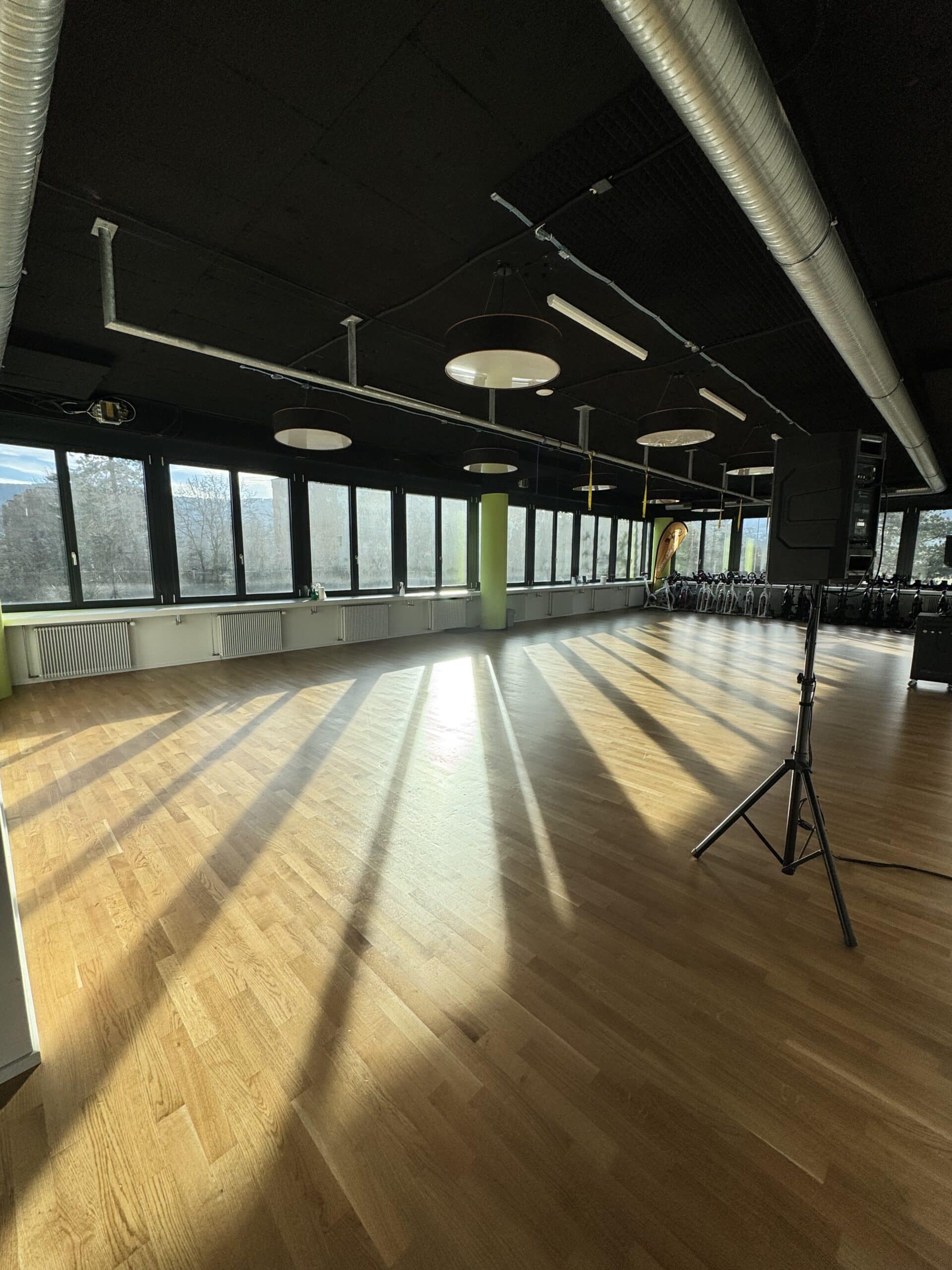 AXIS Aesch Gruppenkursraum